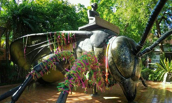 ตำนาน “ขุนแผน” ต่อเงินต่อทองยักษ์ วัดแค ให้โชคร่ำรวย